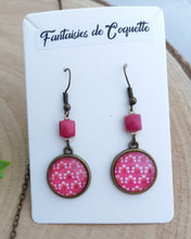 Charger l&#39;image dans la galerie, Parure Collier bronze Fleurs roses Esprit rétro &amp; Boucles d&#39;oreilles  assorties rose