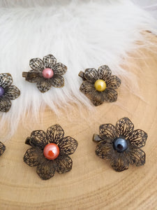 Barrette fleur bronze Perle en céramique Couleur au choix