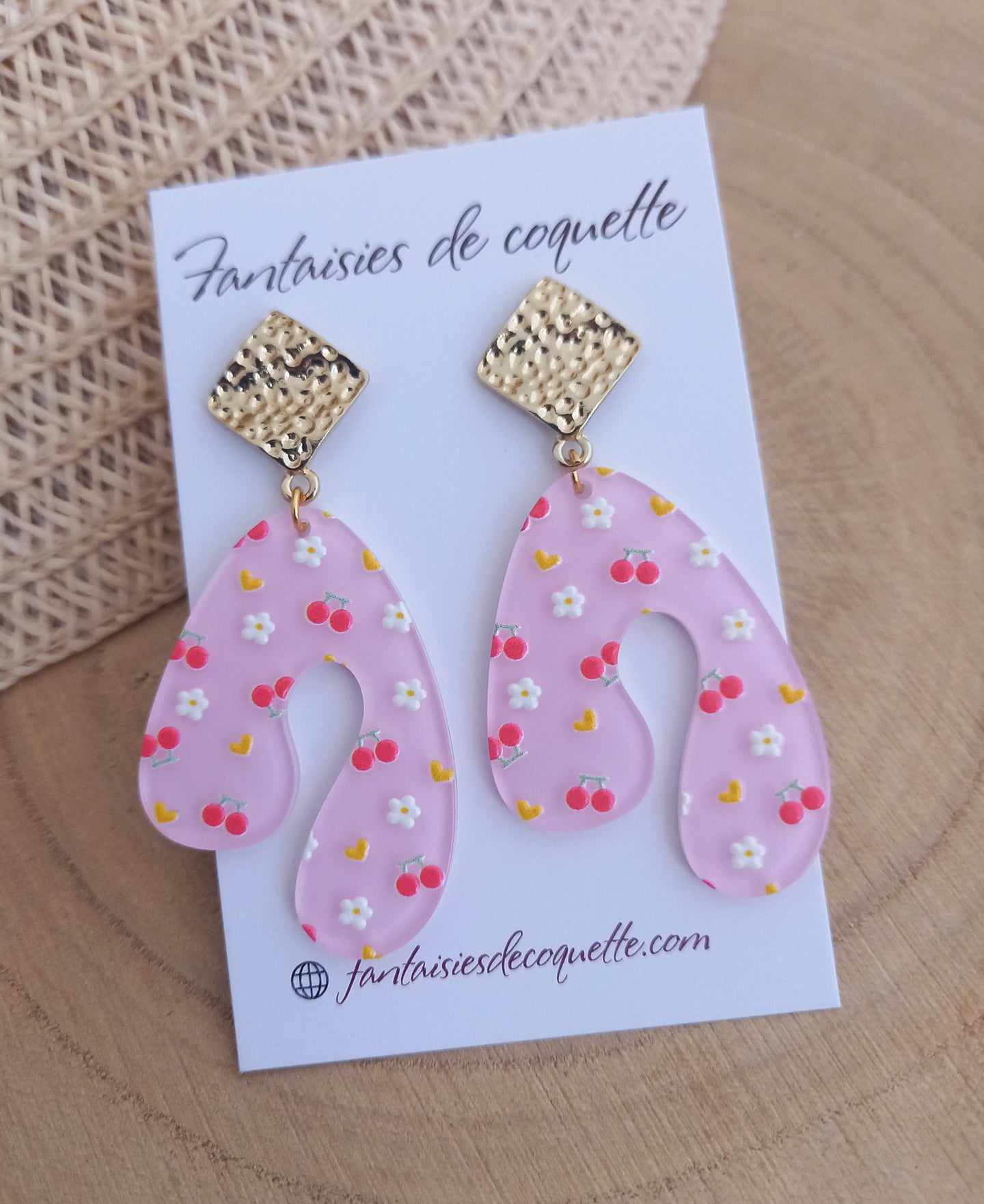 Boucles d'oreilles  Clous Collection Summer  ❤ Résine rose Cerise    doré