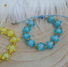 Charger l&#39;image dans la galerie, Bracelet Star    Etoiles translucides   Jaune ou Bleu ❤  Fait-main ❤️