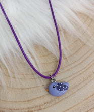 Charger l&#39;image dans la galerie, Collier  Fille ❤ Petit oiseau Pioupiou  ❤ Fait main ❤ Pâte polymère