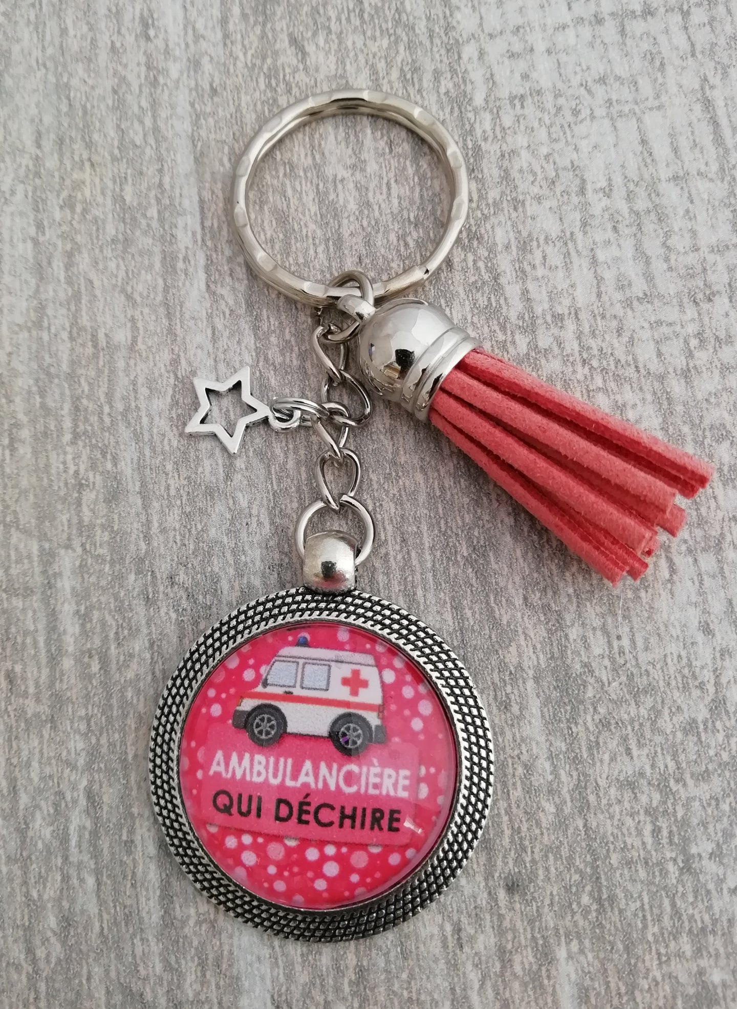 Porte clés  Bijou de sac   Ambulancière qui déchire ! ❤ Idée cadeau ❤